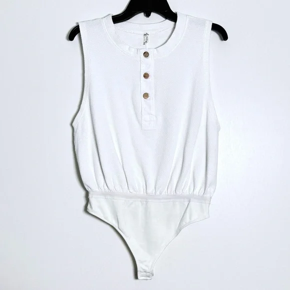 Intimately Free People White Sleeveless Bodysuit with Button Detail. Small - Picture 3 of 9